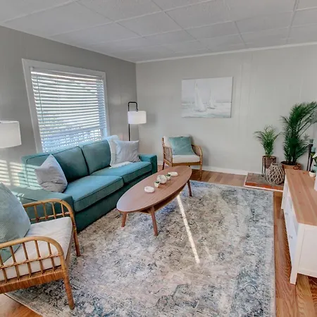 Heart Of Galveston Stylish Apt Near Attractions